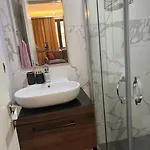 Apartment Retro 3 *